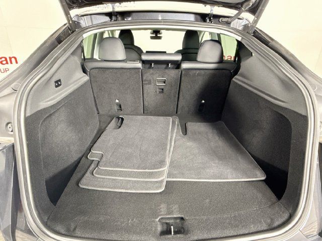Used 2026 Tesla Model Y AWD image 26