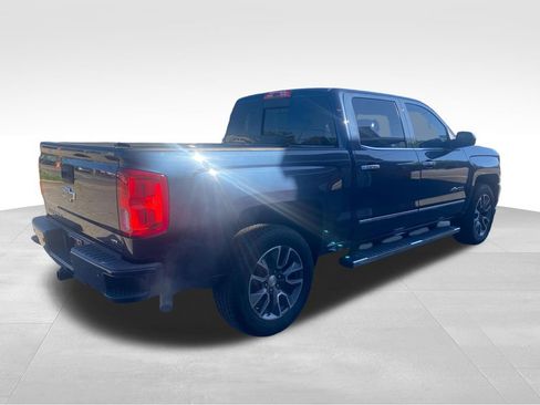 Used 2018 Chevrolet Silverado 1500 LTZ Z71 w/ Centennial Edition image 5