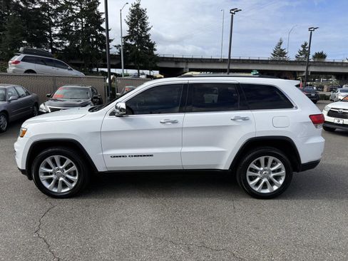 Used 2017 Jeep Grand Cherokee Limited image 13