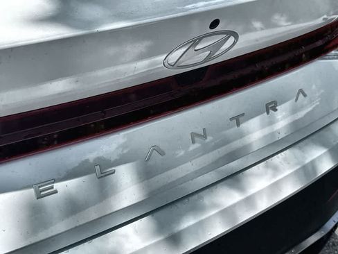New 2026 Hyundai Elantra SE w/ Cargo Package FWD image 10