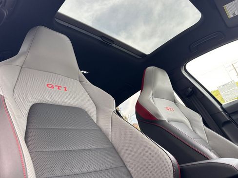 Certified 2024 Volkswagen GTI Autobahn image 17
