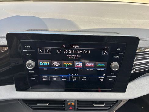 Used 2025 Volkswagen Jetta SE image 21