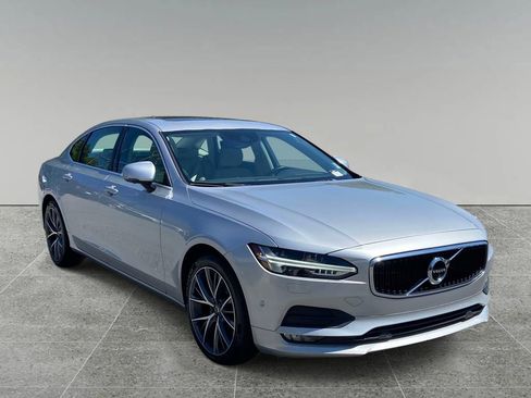 Used 2018 Volvo S90 T5 Momentum w/ Convenience Package AWD/4WD image 7