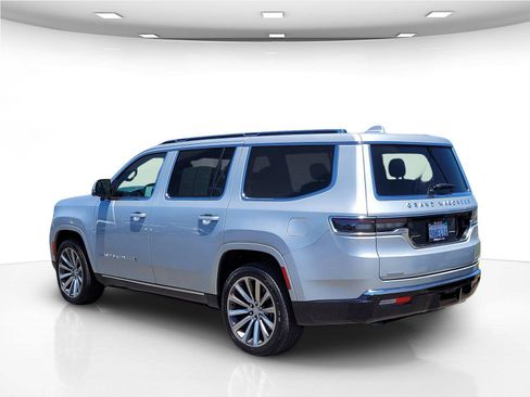 Used 2022 Jeep Grand Wagoneer Series II w/ Convenience Group III AWD/4WD image 9