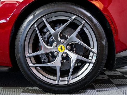 Certified 2020 Ferrari 812 Superfast image 6