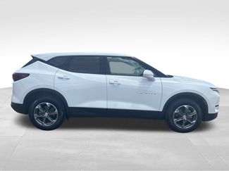 Used 2025 Chevrolet Blazer LT FWD video 2