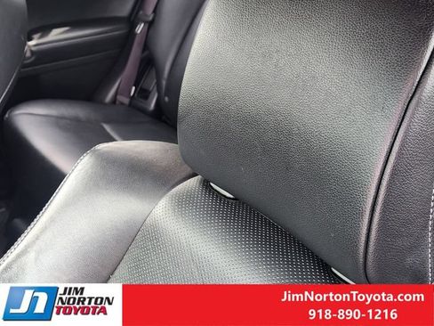 Used 2015 Toyota 4Runner Limited AWD/4WD image 15