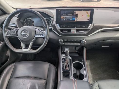 Used 2023 Nissan Altima 2.5 SR w/ SR Premium Package FWD image 34