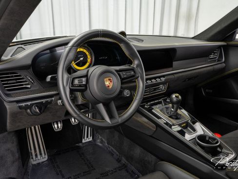 Used 2022 Porsche 911 GT3 image 35