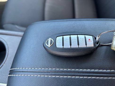 Used 2025 Nissan Altima 2.5 SV FWD image 24