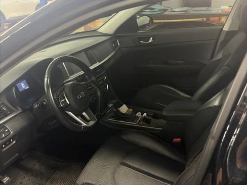Used 2019 Kia Optima S FWD image 3