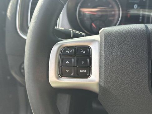 Used 2014 Dodge Charger R/T image 25