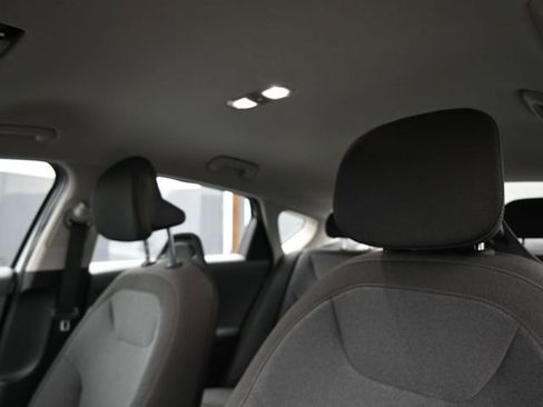 Used 2025 Kia K4 LXS image 28