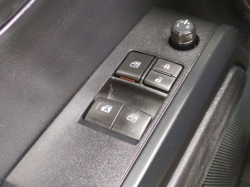 Used 2019 Toyota Tacoma SR5 image 22