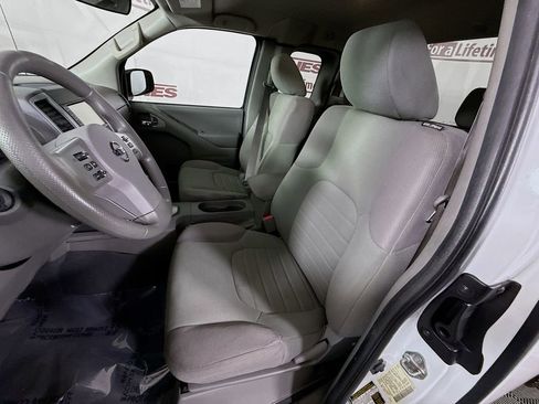 Used 2020 Nissan Frontier S image 23