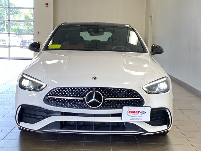 Used 2025 Mercedes-Benz C 300 4MATIC Sedan image 3