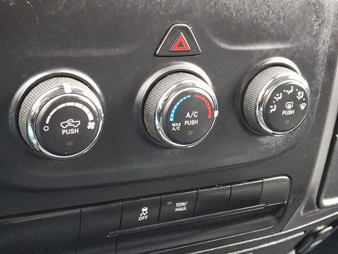 Used 2024 RAM 1500 Classic SLT image 15