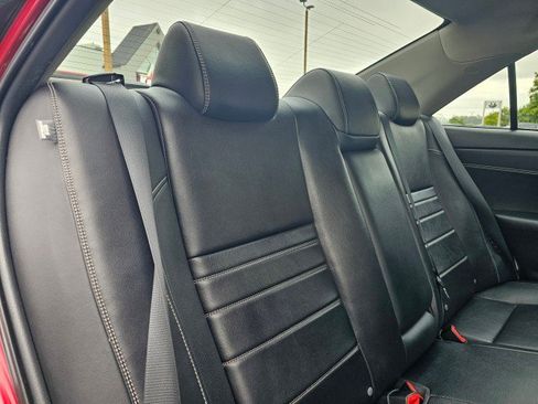 Used 2015 Toyota Camry XLE w/ Moonroof Package FWD image 13