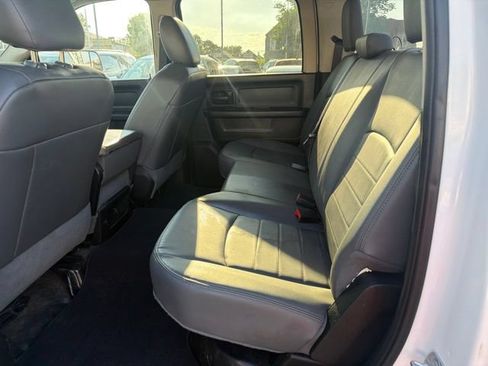 Used 2016 RAM 2500 Tradesman w/ Chrome Appearance Group AWD/4WD image 13