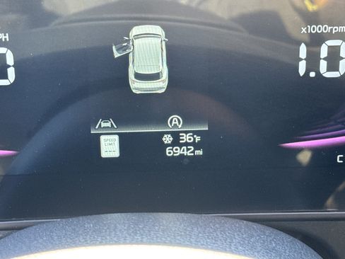 Used 2025 Kia Sportage X-Line w/ Premium Package image 28