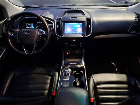Used 2020 Ford Edge SEL w/ Cold Weather Package image 16