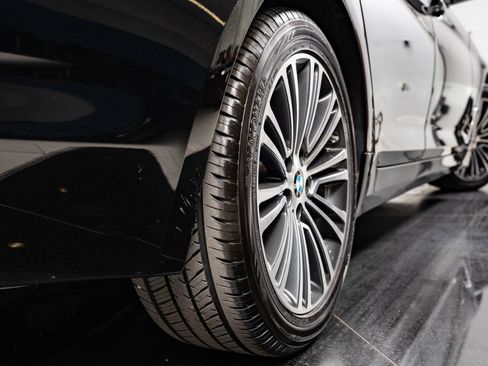 Used 2019 BMW 540i w/ Convenience Package RWD image 49