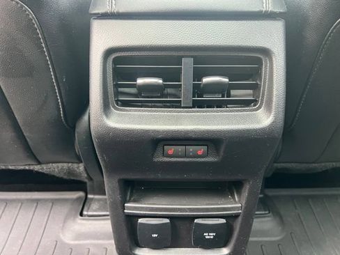 Used 2017 Ford Edge Titanium w/ Equipment Group 301A AWD/4WD image 20