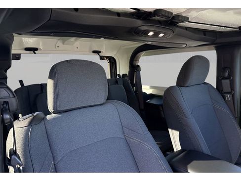 Used 2025 Jeep Wrangler Sport image 20