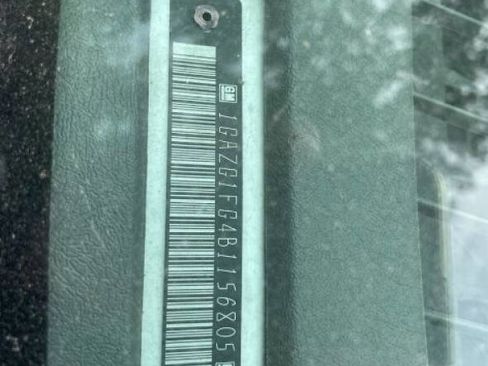 Used 2011 Chevrolet Express 3500 LT w/ LT Preferred Equipment Group image 2