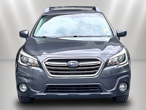 Used 2018 Subaru Outback 2.5i Premium AWD/4WD image 2
