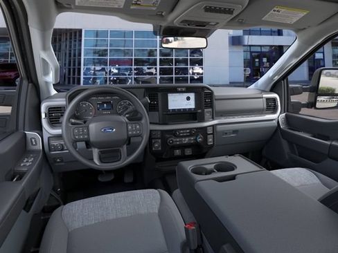 New 2026 Ford F250 XLT w/ 360-Degree Camera Package AWD/4WD image 9