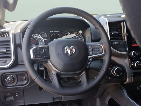 Used 2025 RAM 1500 Big Horn AWD/4WD image 26