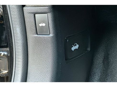 Used 2025 Honda Accord Sport image 38