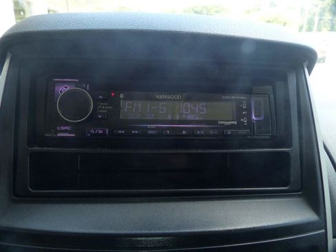 Used 2010 Dodge Grand Caravan SXT FWD image 23