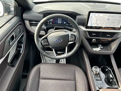 New 2026 Ford Explorer Platinum RWD image 13