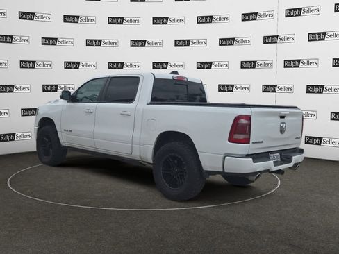 Used 2024 RAM 1500 Laramie AWD/4WD image 4