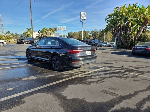 Used 2022 Volkswagen Jetta SE w/ Panoramic Sunroof Package image 7