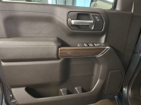 Used 2019 Chevrolet Silverado 1500 LT w/ All-Star Edition AWD/4WD image 11