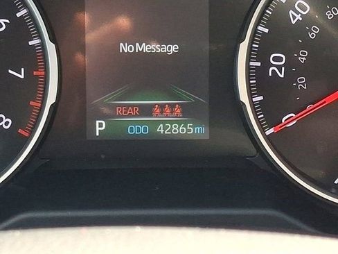Used 2022 Toyota RAV4 LE FWD image 24