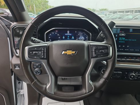 Used 2025 Chevrolet Silverado 1500 LT RWD image 29