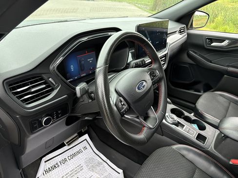 Used 2024 Ford Escape ST-Line w/ Tech Pack #1 FWD image 30