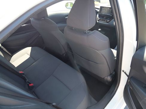 Used 2020 Toyota Corolla LE FWD image 28