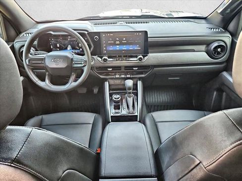 Certified 2024 Chevrolet Colorado Trail Boss w/ Advanced Trailering Package AWD/4WD image 18