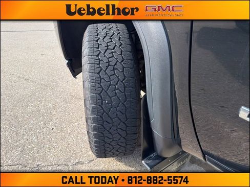 Used 2021 GMC Sierra 2500 Denali w/ Denali Black Diamond Edition image 19