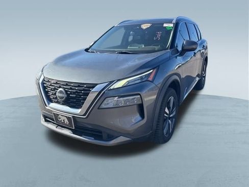 Used 2023 Nissan Rogue SL image 3
