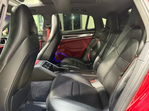 Used 2018 Porsche Panamera 4S image 41