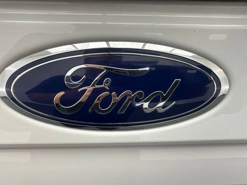 Used 2020 Ford F350 Lariat w/ Lariat Ultimate Package AWD/4WD image 25