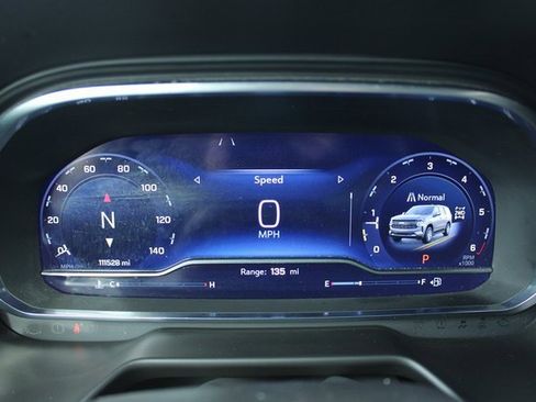 Used 2024 Chevrolet Suburban RST w/ Luxury Package image 26