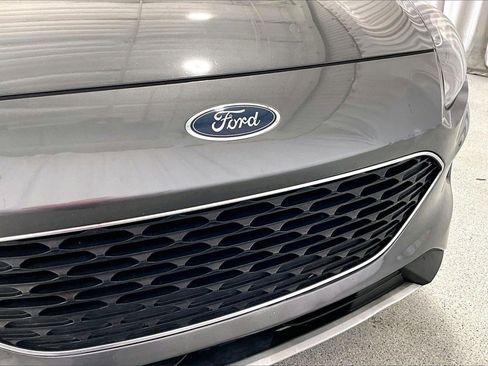 Used 2021 Ford Escape SEL image 7