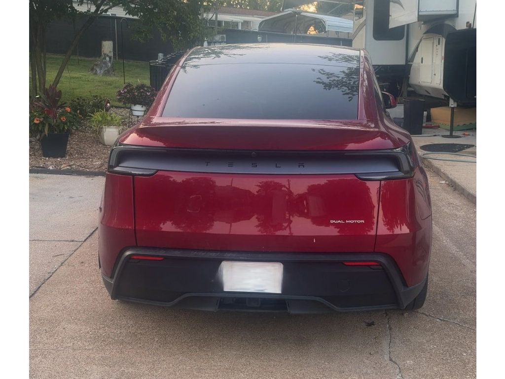 Used 2026 Tesla Model Y Long Range AWD/4WD image 5